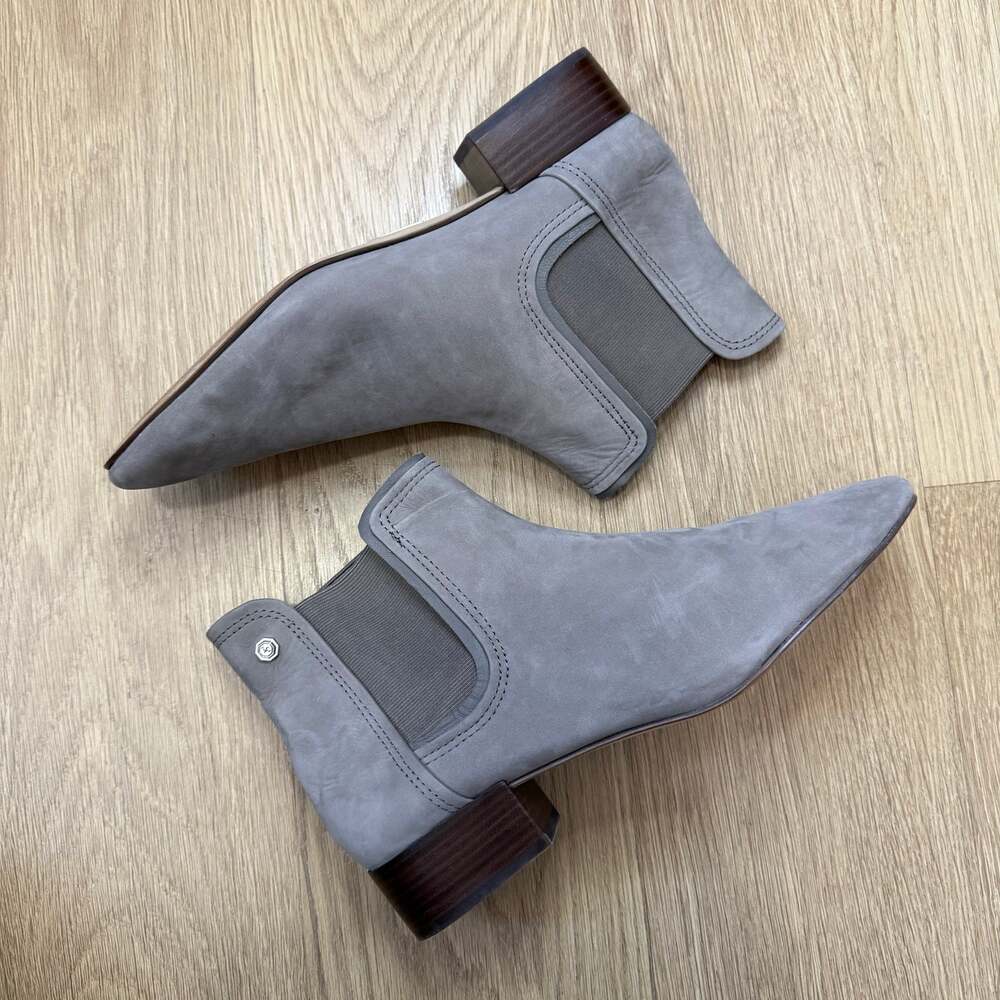 Louise et Cie Lo Waldon Chelsea Boots: Classic Leather Ankle Booties Size 11